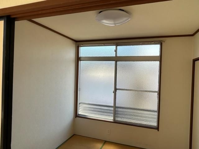 2DK Apartment for Rent in Tottori City, Tottori Prefecture - Thumbnail 4