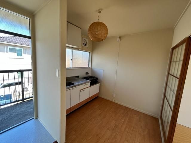 2DK Apartment for Rent in Tottori City, Tottori Prefecture - Thumbnail 3