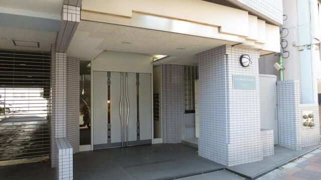 Renovated 1LDK Apartment for Sale in Minami-Senju, Arakawa, Tokyo - Thumbnail 2