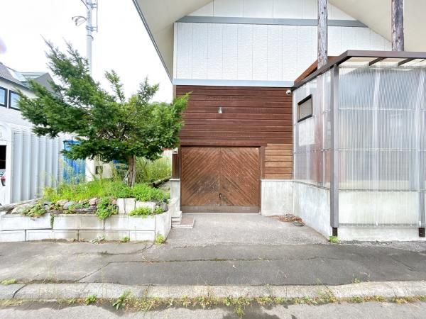 Renovated 2LDK House for Sale in Kitami, Hokkaido - Thumbnail 2