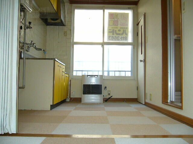 1DK Apartment for Rent Near Sumikawa Station, Sapporo - Thumbnail 3
