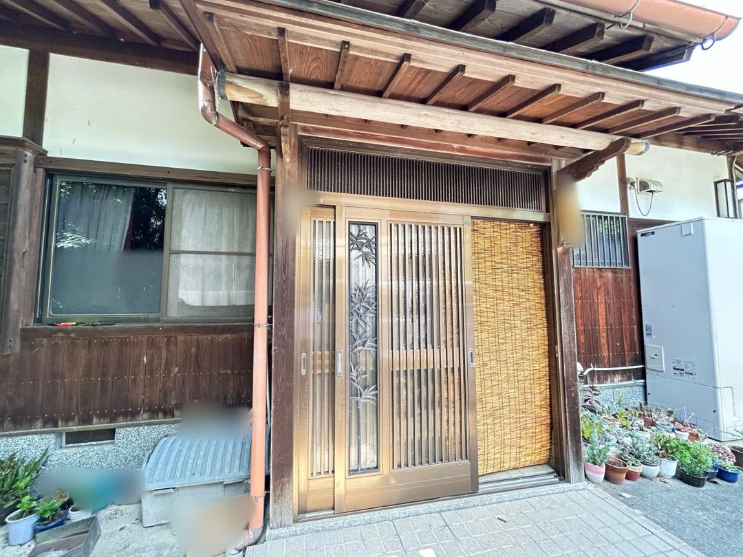 Traditional 8SDK House on 5,639sqm Land in Hannan, Osaka - Thumbnail 2
