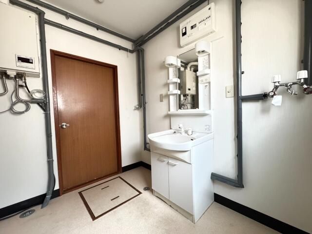 5LDK Detached House for Sale in Ebetsu, Hokkaido - Thumbnail 2