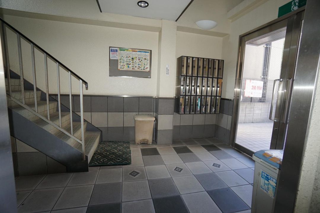 1K Apartment for Rent near Senriyama Station, Suita, Osaka - Thumbnail 4
