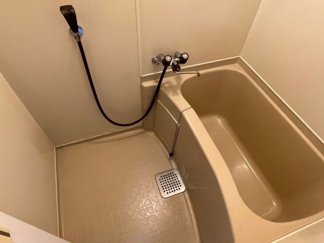 Pet-Friendly 1K Apartment for Rent in Kanzaki, Saga - Thumbnail 4