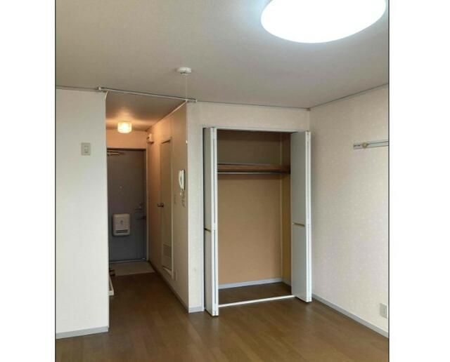 1K Apartment for Rent in Kotobukicho, Kochi City - Thumbnail 3