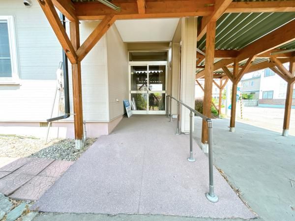 1993 3LDK Single-Story House with Carport for Sale in Obihiro - Thumbnail 3