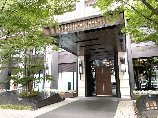 34th Floor 2LDK Apartment in Minato, Tokyo | 91.78 sqm - Thumbnail 2