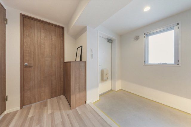 Renovated 4LDK Apartment Near Funabashi Station, Chiba - Thumbnail 3