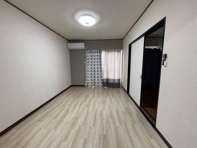 1LDK Apartment for Rent in Kitsuki, Oita - No Key Money - Thumbnail 3