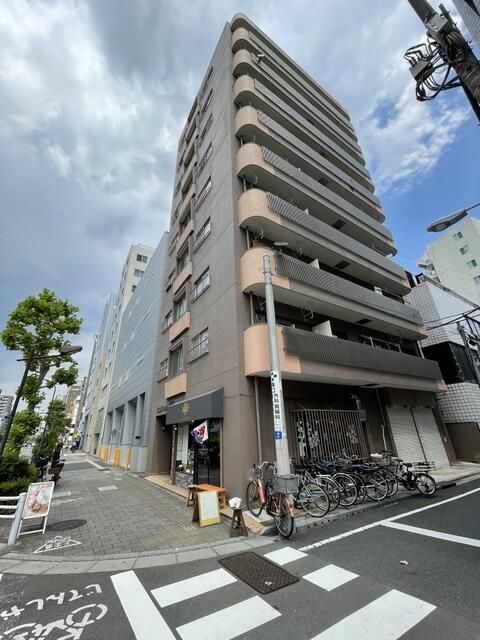Renovated 1LDK Condo for Sale in Kuramae, Taito, Tokyo - Thumbnail 2