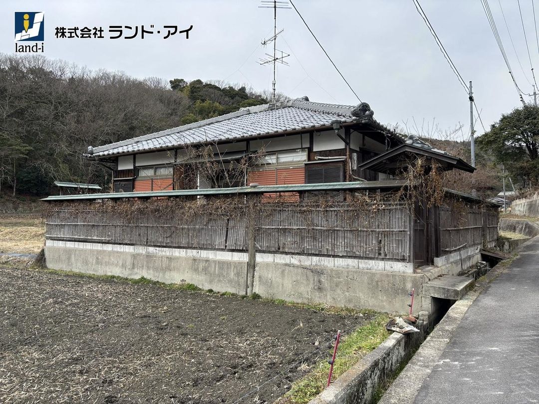 2DK Single-Story House for Sale in Setouchi City, Okayama - Thumbnail 2
