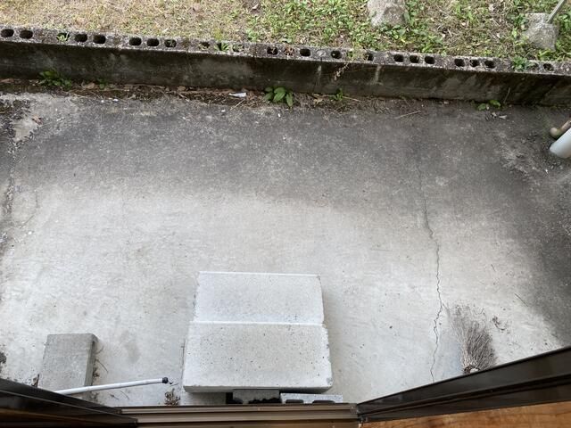 Renovated 2DK Apartment in Ebino, Miyazaki with Pet OK & Parking - Thumbnail 2