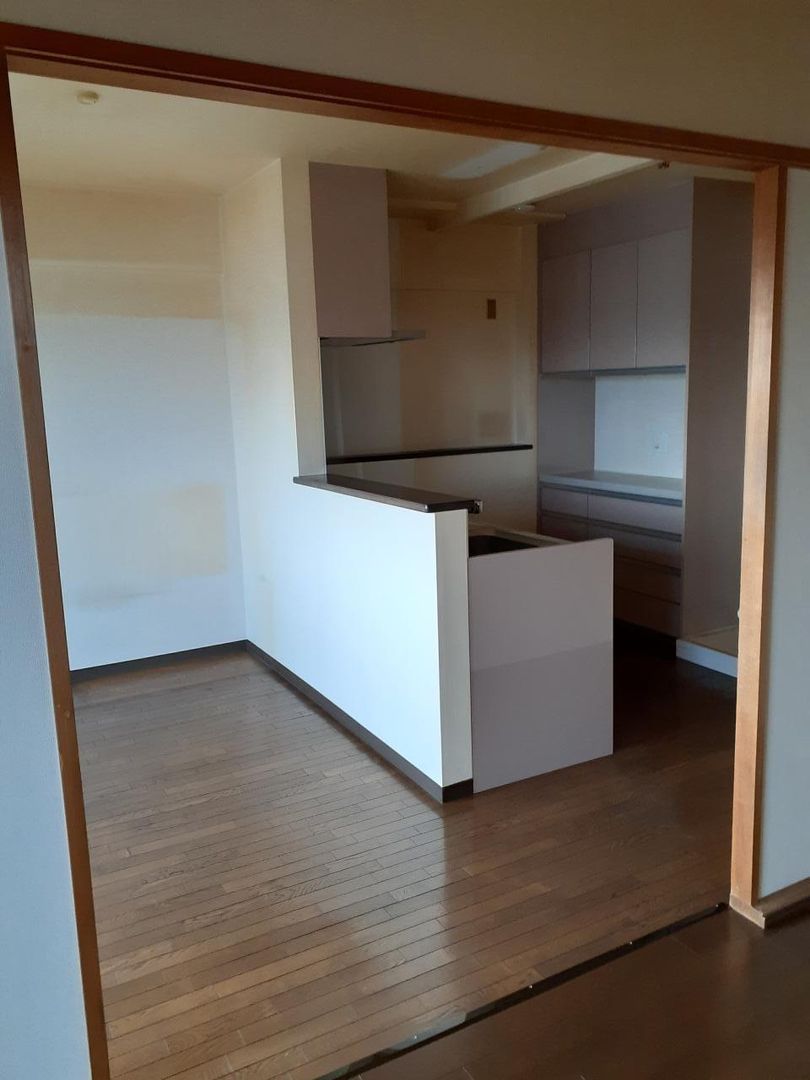 3DK Apartment for Sale in Ikuno, Osaka - Near Minamitatsu Station - Thumbnail 2