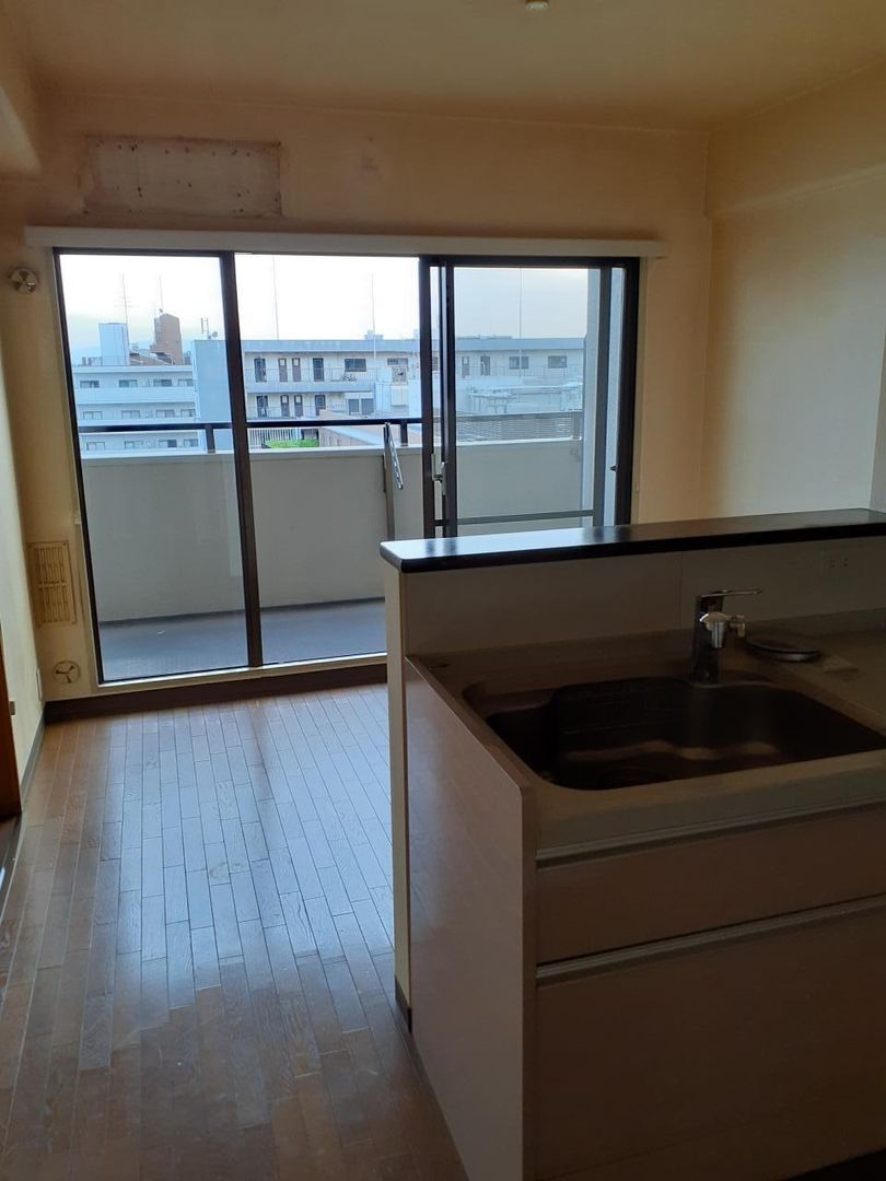 3DK Apartment for Sale in Ikuno, Osaka - Near Minamitatsu Station - Thumbnail 3