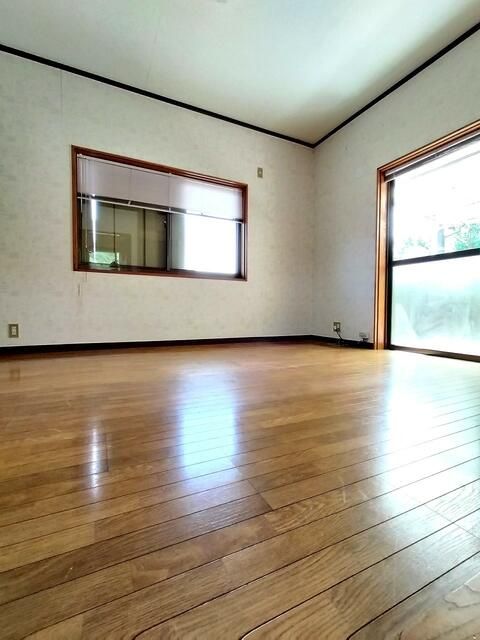 4DK Used House with Large Land in Ainan Town, Ehime - Thumbnail 2