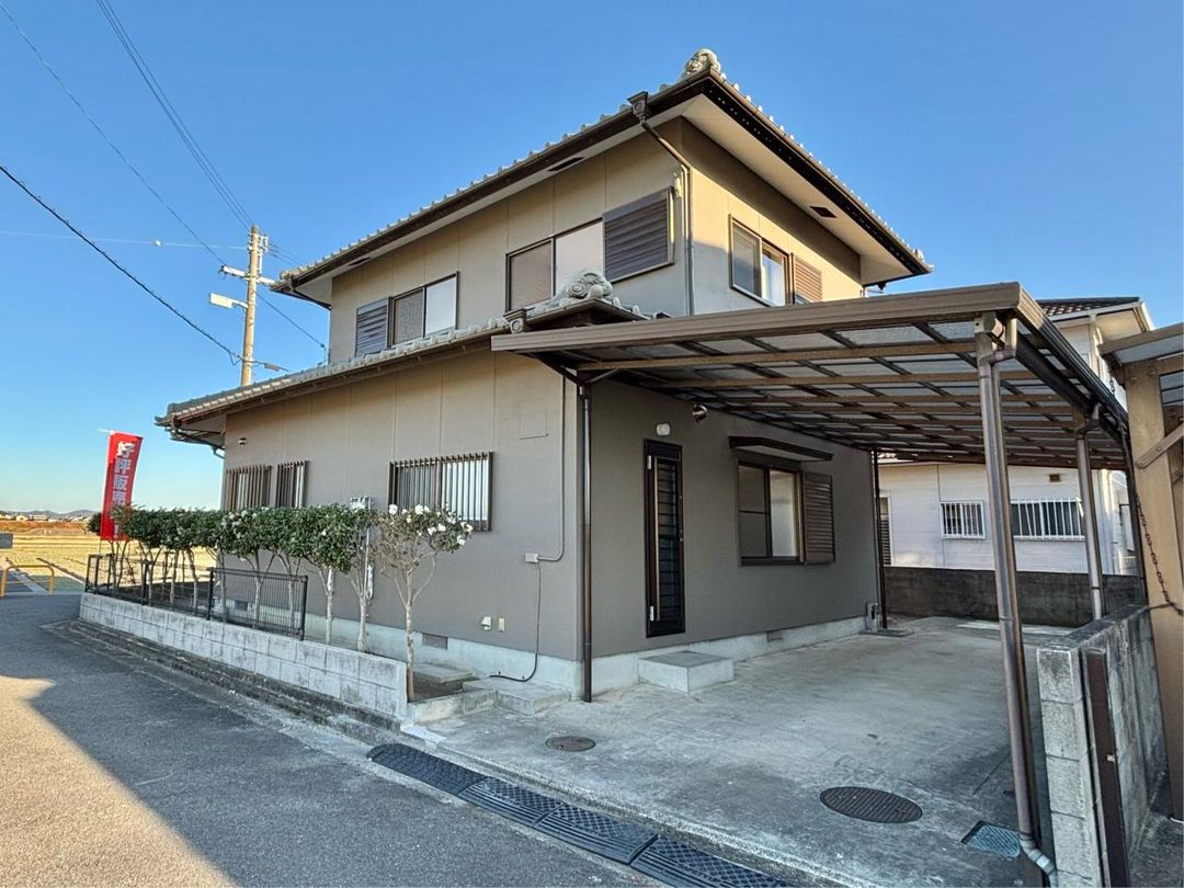 4LDK Renovated House in Zentsuji City, Kagawa - Thumbnail 2