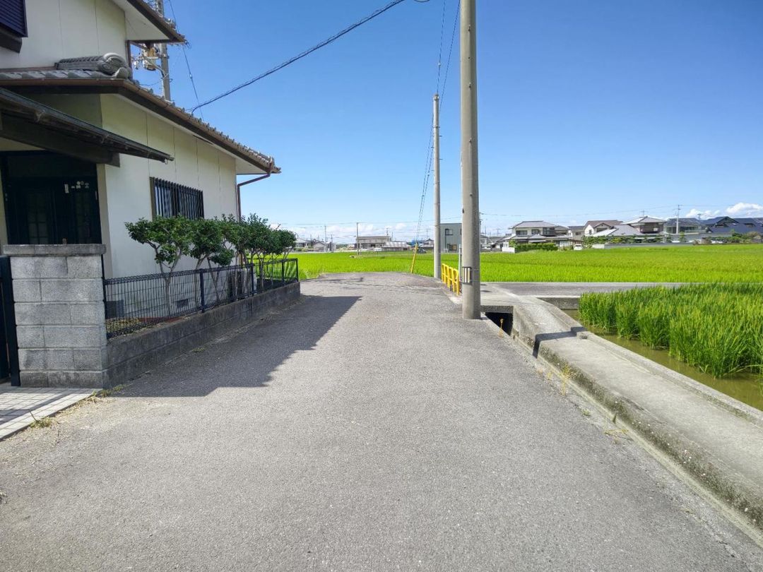 4LDK Renovated House in Zentsuji City, Kagawa - Thumbnail 3