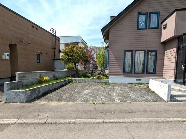 Renovated 4LDK Corner House in Kiyota, Sapporo - Thumbnail 3