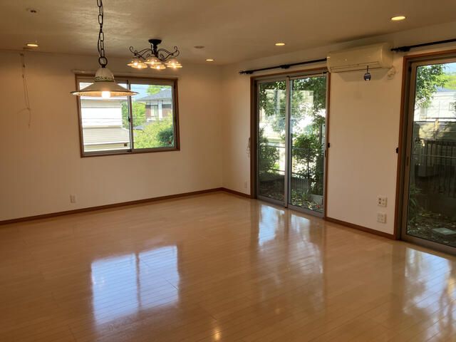 4LDK Detached House in Kōnandai, Yokohama | 2006 Build | Renovated - Thumbnail 4