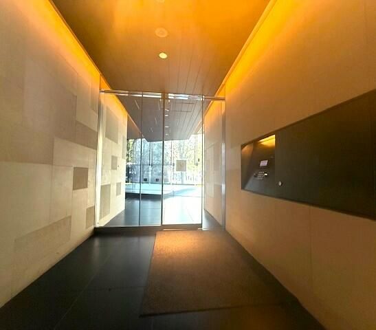 1LDK Apartment in The Parkhouse Nishiazabu Residence, Minato - Thumbnail 3