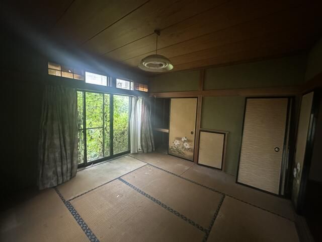 Spacious 6DK Detached House for Sale in Kanuma, Tochigi - Thumbnail 2