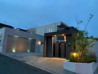 4LDK Modern House with Tennis Court in Toyohashi, Aichi - Thumbnail 2