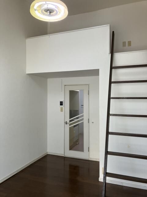 1K Apartment with Loft for Rent in Nagawadai, Sendai - Thumbnail 4