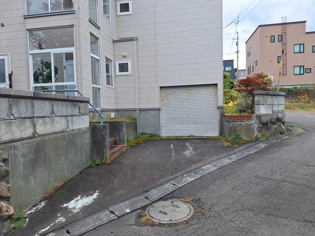 3LDK Detached House with Garden for Sale in Otaru, Hokkaido - Thumbnail 2