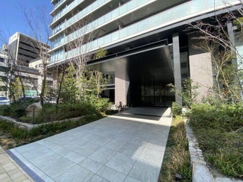 Grand Maison Shin-Umeda Tower 3LDK Condo for Sale in Osaka - Thumbnail 2