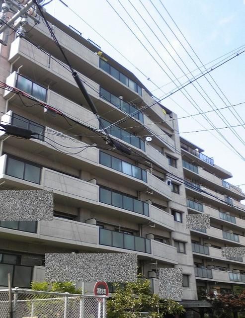 Renovated 3LDK Apartment for Sale in Izumiotsu, Osaka - Image 1