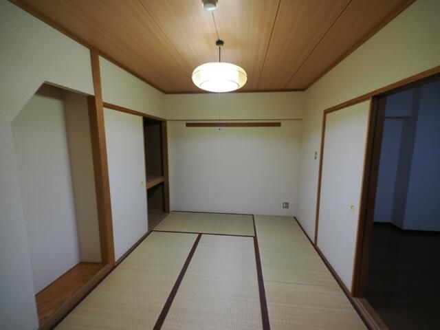 1LDK Condo with Onsen in Fuefuki City, Yamanashi - Thumbnail 3