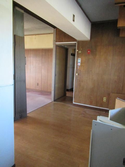 3DK Apartment for Sale in Fukuyama City, Hiroshima - Thumbnail 4