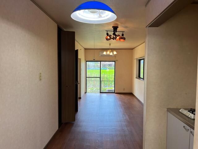 Pet-Friendly 1R Apartment with Private Garden in Hirakata, Osaka - Thumbnail 2