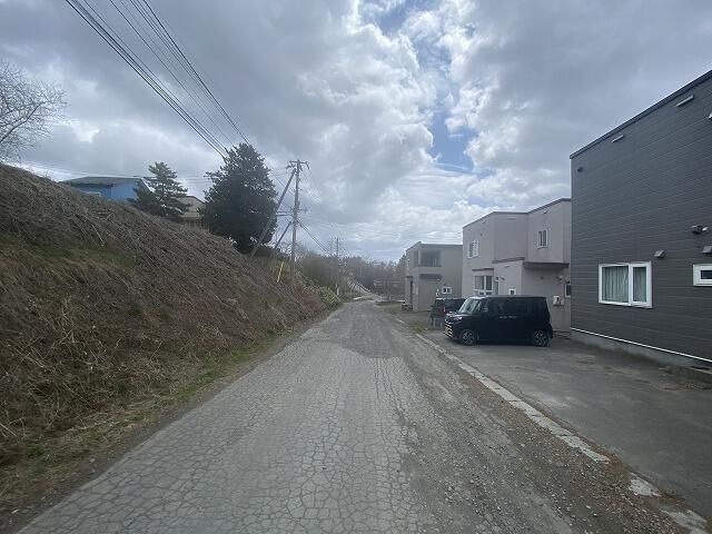 4LDK Detached House for Sale in Hakodate's Jinkawa-cho - Thumbnail 3