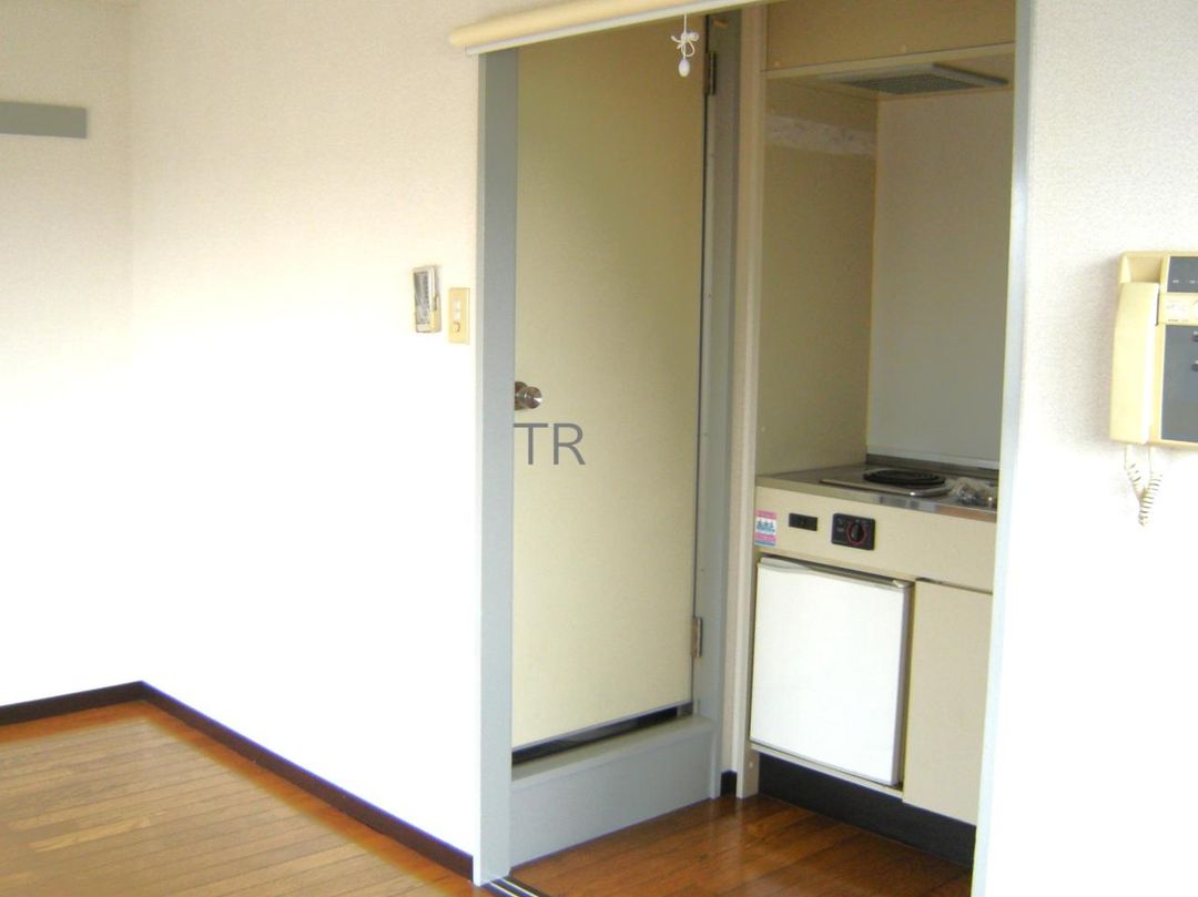 Studio Apartment for Sale in Taito-ku, Tokyo - Investment Property - Thumbnail 3