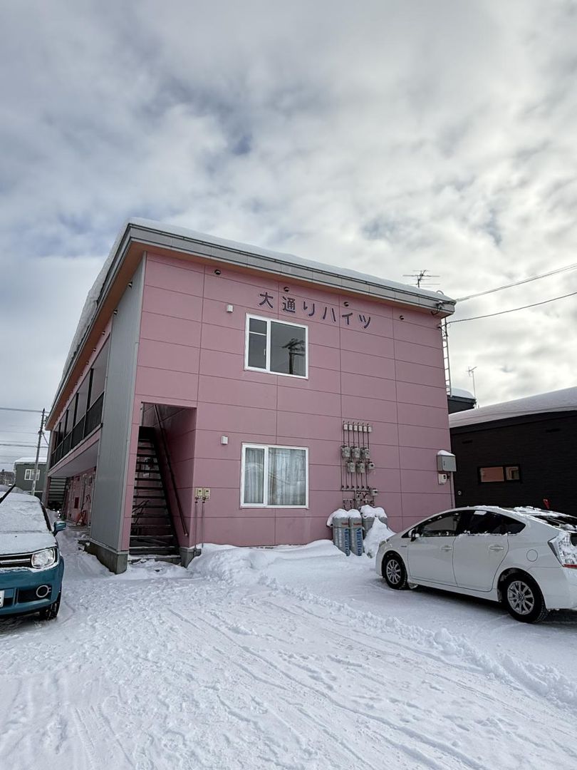 3LDK Apartment for Rent in Nayoro, Hokkaido with Free Parking - Thumbnail 2