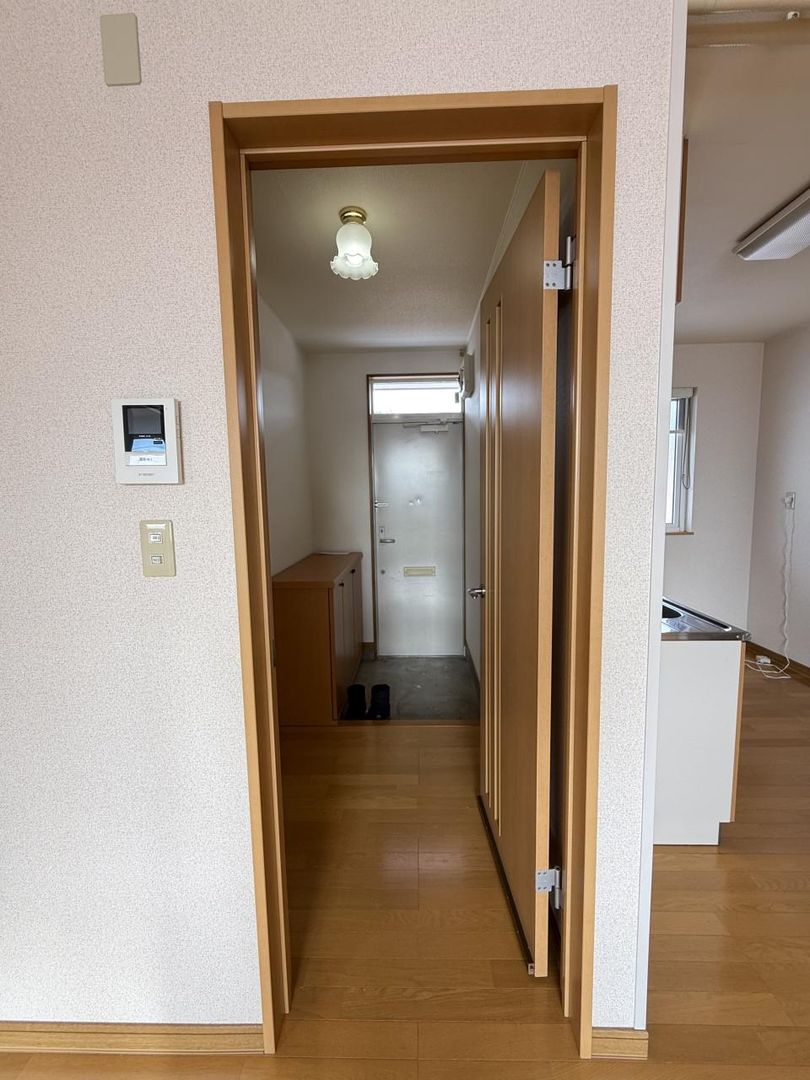 3LDK Apartment for Rent in Nayoro, Hokkaido with Free Parking - Thumbnail 4