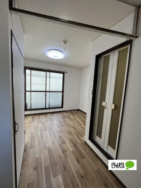 Affordable 1R Apartment for Rent in Wakayama City, Wakayama - Thumbnail 2