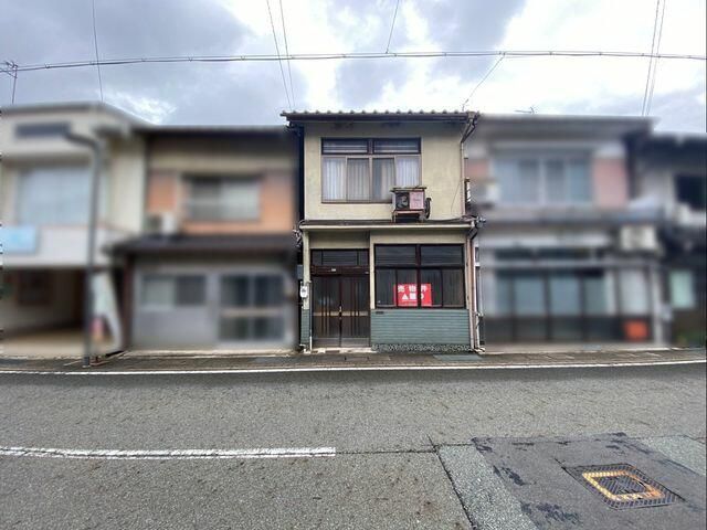 1922 6DK+Classroom House for Sale in Toyonoka, Hyogo - Thumbnail 2