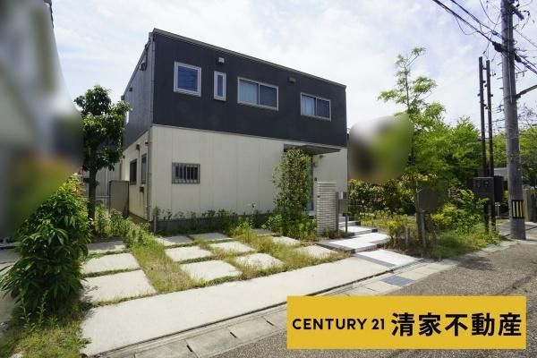 4SLDK Detached House with Solar Panels in Kasugai's Verde Garden - Thumbnail 3