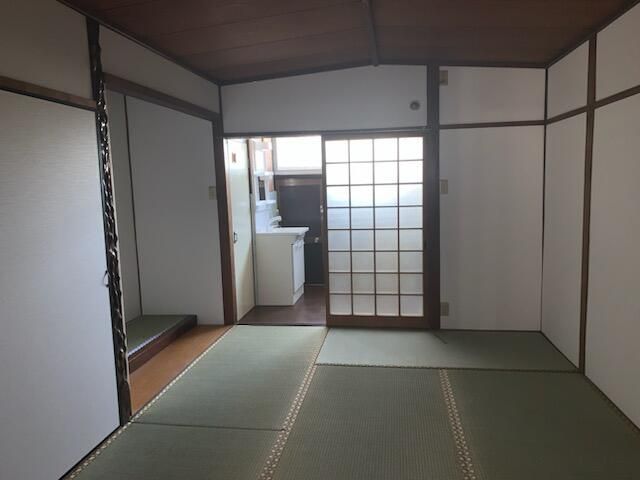 4DK Terrace House for Rent in Higashiosaka, Osaka - Thumbnail 4