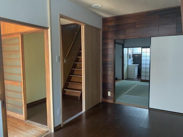 4DK Terrace House for Rent in Higashiosaka, Osaka - Thumbnail 3