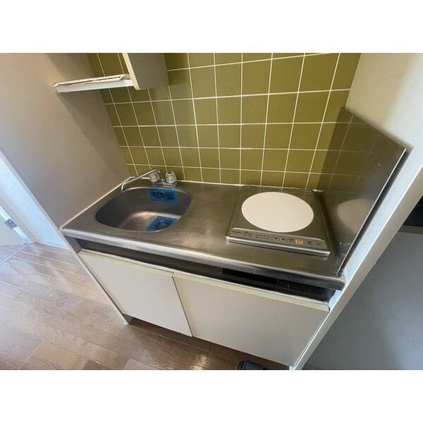 1K Apartment for Rent in Suizenji, Kumamoto City - Thumbnail 4