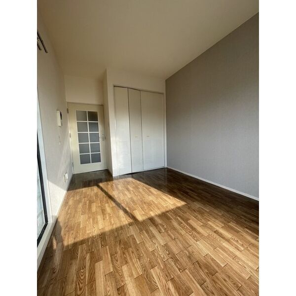 1K Apartment for Rent in Suizenji, Kumamoto City - Thumbnail 2