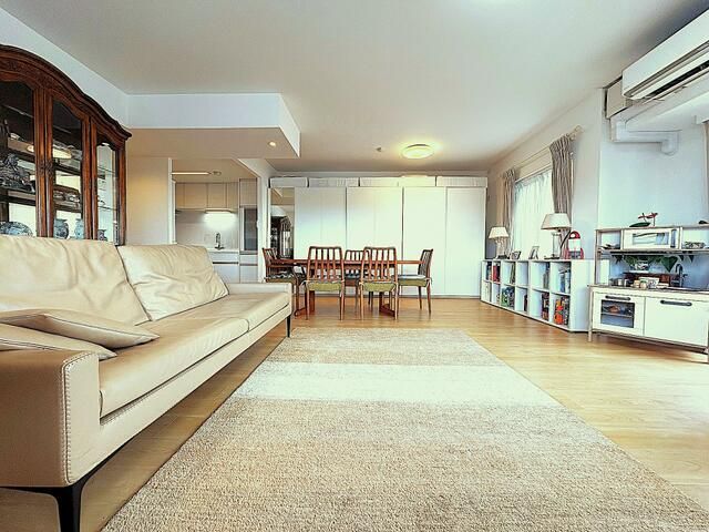 3LDK Apartment in Setagaya with 2024 Renovation & Views - Thumbnail 3
