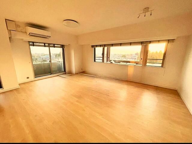 3LDK Apartment in Setagaya with 2024 Renovation & Views - Thumbnail 4