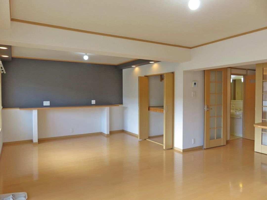 1LDK Apartment for Sale near Moriyama Station, Shiga - Thumbnail 3