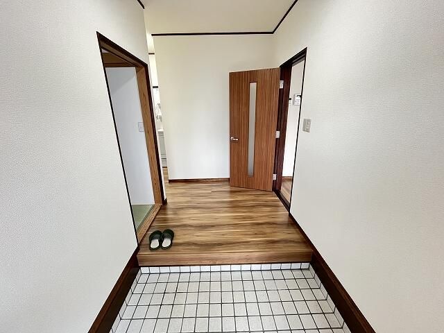 Renovated 3LDK House for Sale in Kasumigaura City, Ibaraki - Thumbnail 3