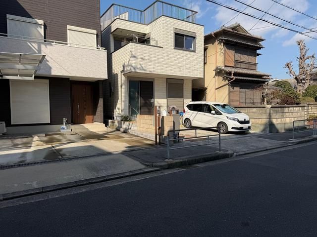 2020 Built 4LDK House with Rooftop Terrace in Osaka Kita Ward - Thumbnail 3